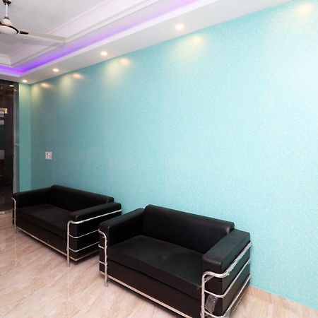 Oyo 25130 Hotel Royal Inn New Delhi Luaran gambar