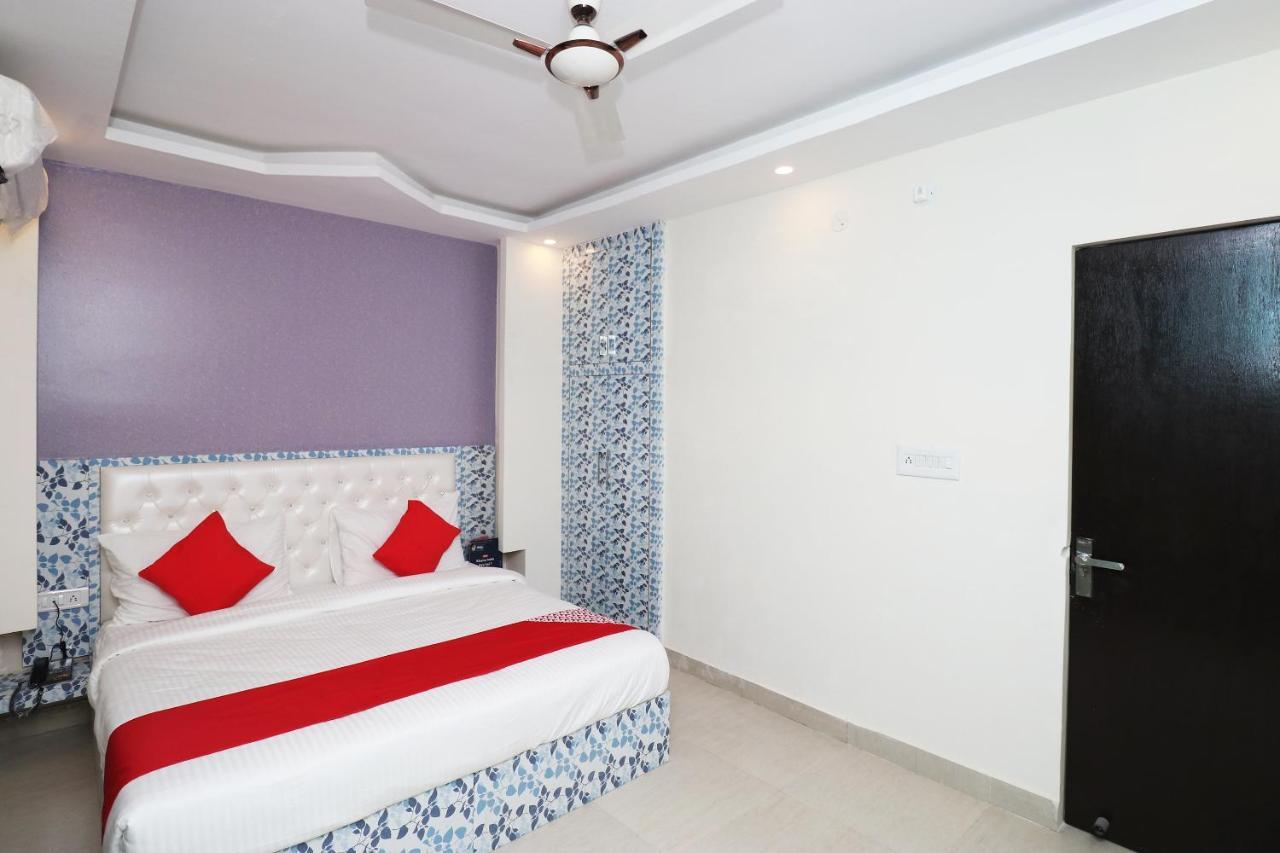 Oyo 25130 Hotel Royal Inn New Delhi Luaran gambar